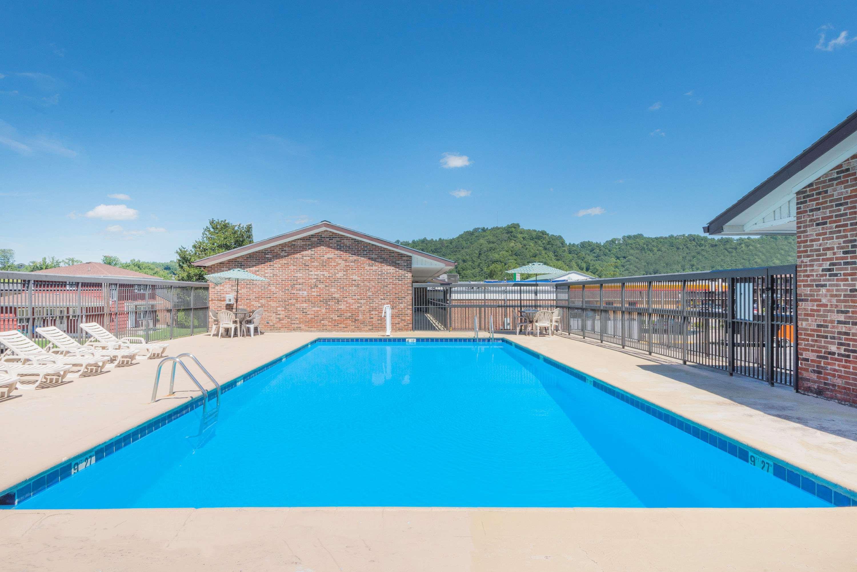 Days Inn By Wyndham Paintsville מראה חיצוני תמונה