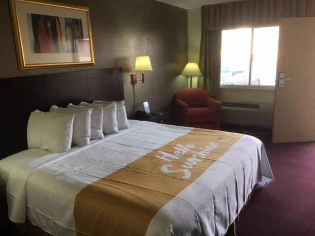 Days Inn By Wyndham Paintsville מראה חיצוני תמונה